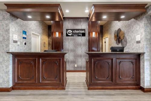 Hall o reception di Clarion Pointe Sulphur Springs