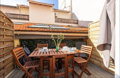 1 bed, center of Nice with AC
