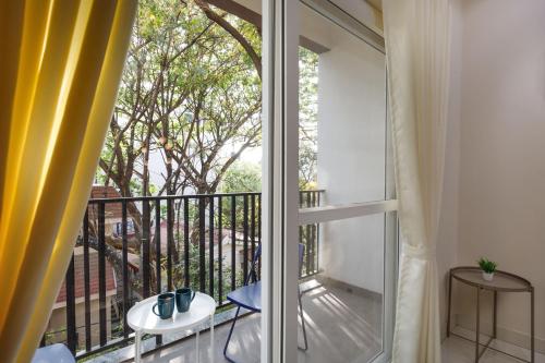 Balkoni atau teres di Olive Service Apartments - Koramangala