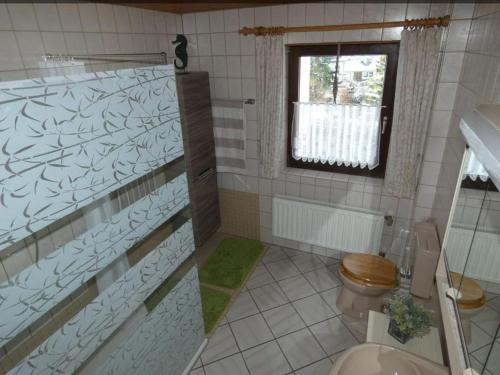 Koupelna v ubytování Ferienhaus, 83qm, 2 Schlafzimmer