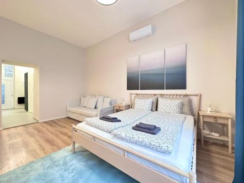 Center Bohemian Design HOME with 6PPL AC WIFI