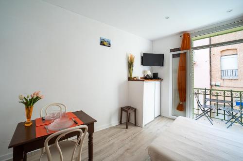 Photo de la galerie de l'établissement La Terrasse des Bains - A 5 min des Thermes, à Amélie-les-Bains-Palalda