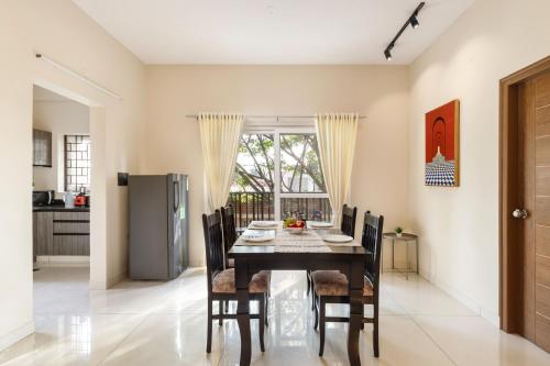Dapur atau dapur kecil di Olive Service Apartments - Koramangala