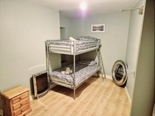Postel nebo postele na pokoji v ubytování Laneway Hostel Lahinch