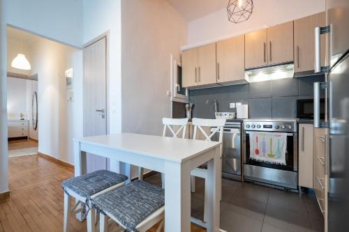 Athens Center 2 BDR Family Apartment at Zografou !