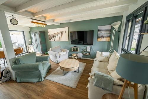 Photo de la galerie de l'établissement Spacious family home with garden - Bordeaux, à Bordeaux