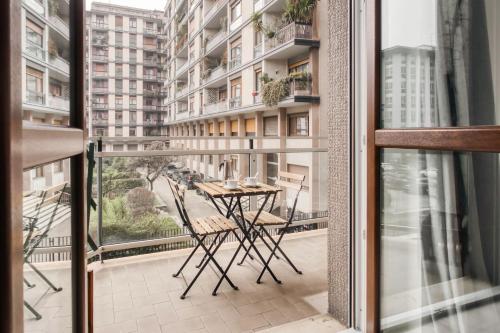 JOIVY Beautiful and modern apartment with 2 balconies
