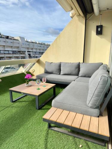 Luxuria - Heliopolis C - Sauna infrarouge - Clim - Parking - Village naturiste - Vue mer - Histoire de clés