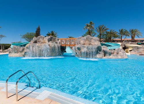 Πισίνα στο ή κοντά στο Sol Barbados