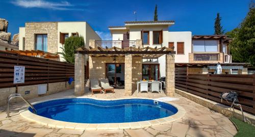 Villa HG37 Kopiaste - Newly Refurbished Villa with Private Pool & Private Garden, Aphrodite Hills