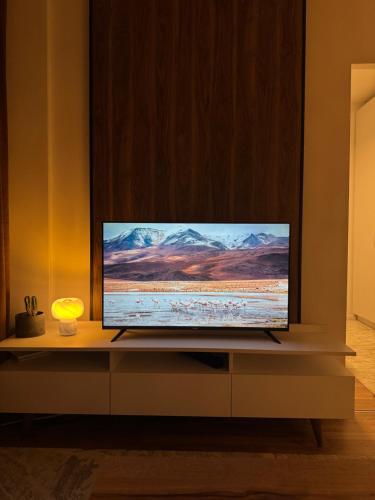 TV a/nebo společenská místnost v ubytování Deluxe Apartament 2
