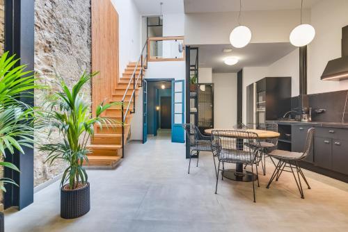 Home2Book 300 m2 House with Terrace, Vegueta