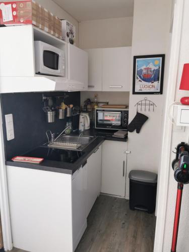 Photo de la galerie de l'établissement bagneres de luchon appartement, à Luchon