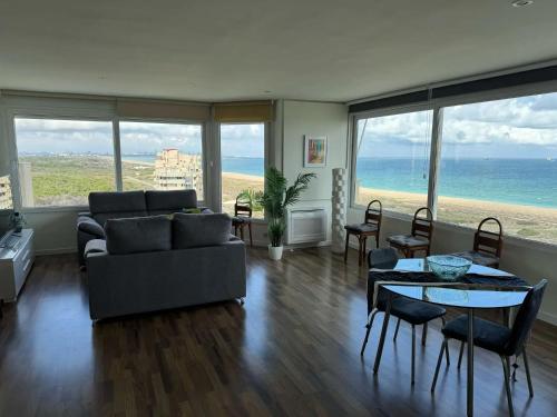 Spacious Apartment in Valencia with Sea View - 160 sqm photo 4