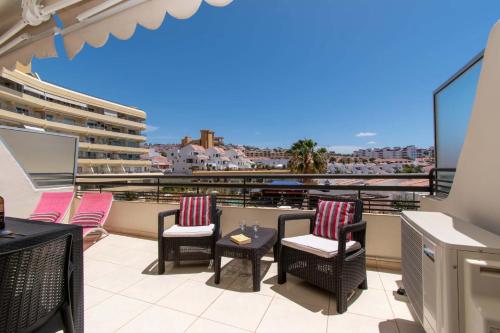 Santa Maria 30 - One Bed with pool and sea view
