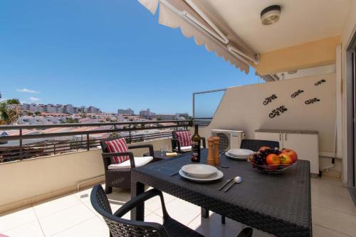 Santa Maria 30 - One Bed with pool and sea view