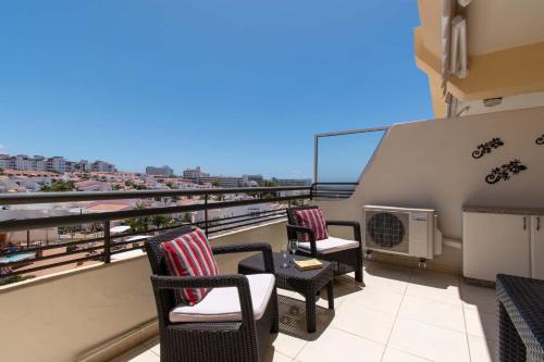 Santa Maria 30 - One Bed with pool and sea view