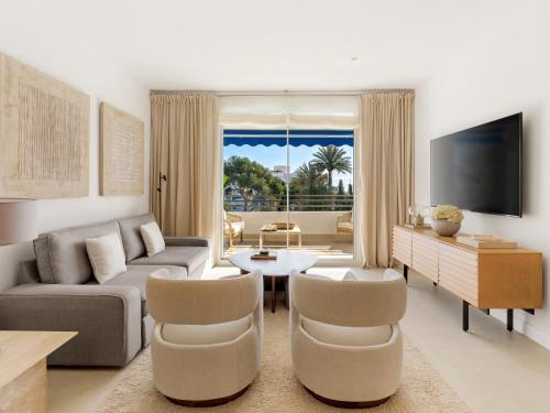 Two Bedroom Apartment - Sea View