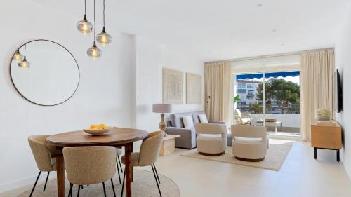 Two Bedroom Apartment - Sea View