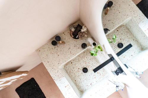 Φωτογραφία από το άλμπουμ του Gorgeous 3 Bed Villa, Private Pool, 250m To Beach σε Ahangama