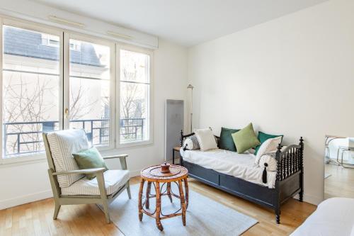 Dames - Studio lumineux Gare Saint-Lazare