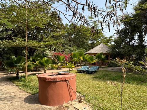 Little's Nature Retreatにある庭
