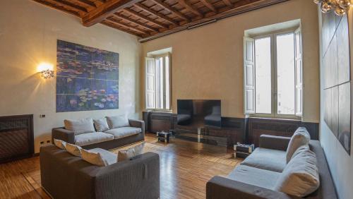 EasyTopStay - Piazza Venezia City View Charming Apt