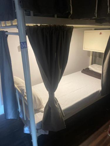 HOTEL DADOs INNにあるベッド