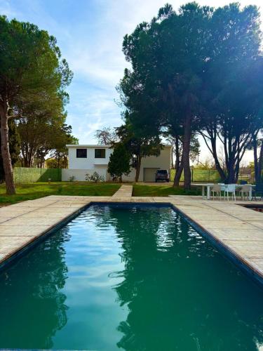 Πισίνα στο ή κοντά στο Superbe villa, piscine chauffée