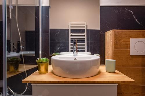 Le Cry - Cosy studio 2pax - Free Parking - 5mn City Center