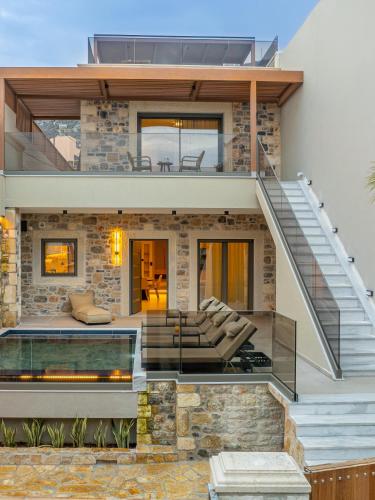 Villa Nicole - Private Pool & Rooftop Jacuzzi