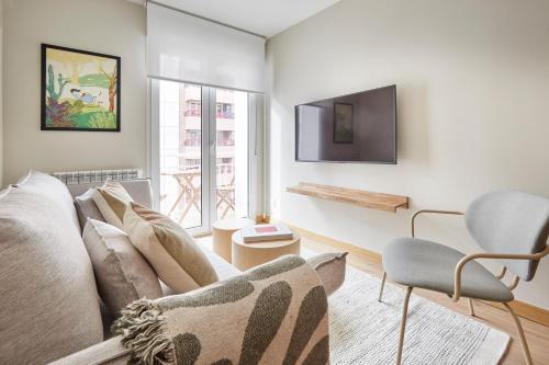 Laztana by FeelFreeRentals