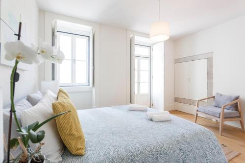 Luxury Apartment with Balcony in Downtown Lisbon