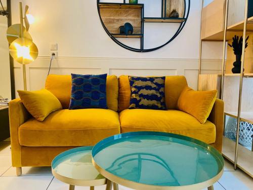 'L'Élégant' Studio Centre, Parking privé, Clim, Terrasse