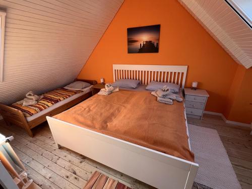 Ένα ή περισσότερα κρεβάτια σε δωμάτιο στο Apartment Dangaster Oase , Danksteder Str 11