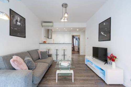 1-Br Apartment in Cannes Walk to the Beach