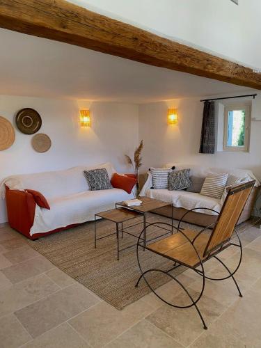 Posezení v ubytování Bright Villa In The Heart Of Luberon