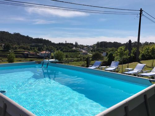 Piscina de la sau aproape de Casa da Aldeia