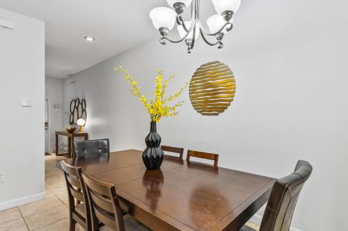 Wonderful 4 bed Family Home with Private Pool photo 13