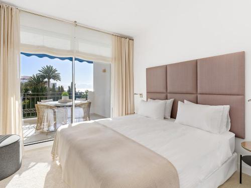 Two Bedroom Apartment - Sea View