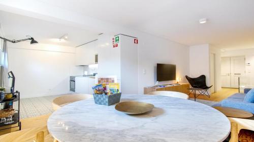 Principe Real Charming Duplex Apt AC Ground Floor