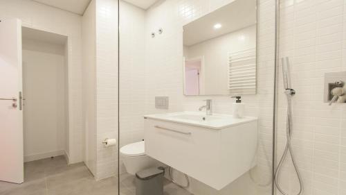 Principe Real Charming Duplex Apt AC Ground Floor
