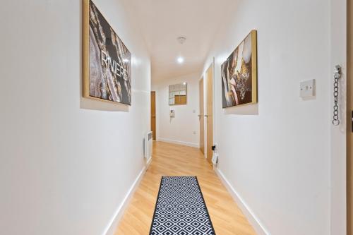 Stylish City Centre Apartment- 3 Beds photo 18