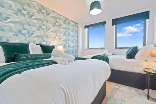 Stylish City Centre Apartment- 3 Beds photo 1