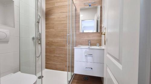 Koupelna v ubytování Apartments Lovincic