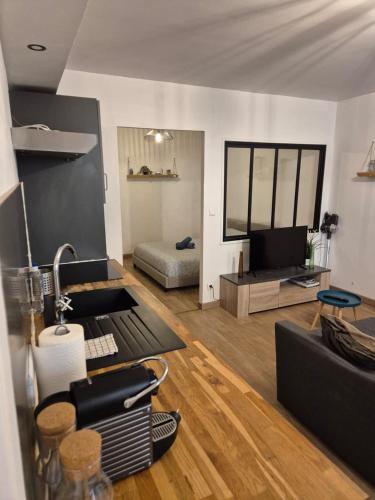 T2 moderne hypercentre 40m2, au pied de la cathédrale