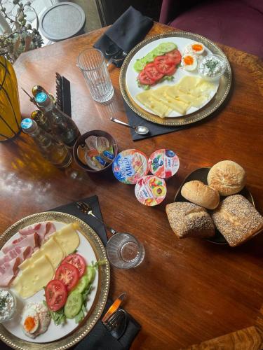 Jídlo v hotelu nebo okolí