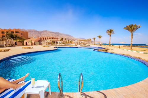 Πισίνα στο ή κοντά στο Dome Marina Hotel & Resort Ain Sokhna Managed By Al Rahala