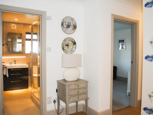 Gambar di galeri bagi Raleigh House di Salcombe