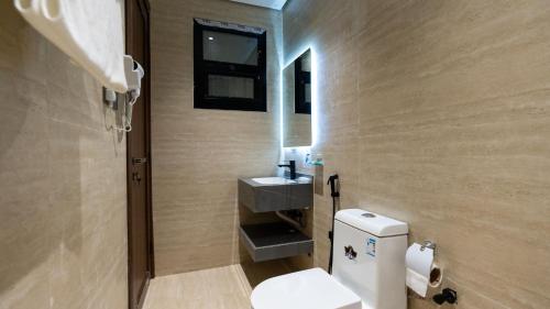 Bilik mandi di فندق قمم بارك Qimam Park Hotel 9